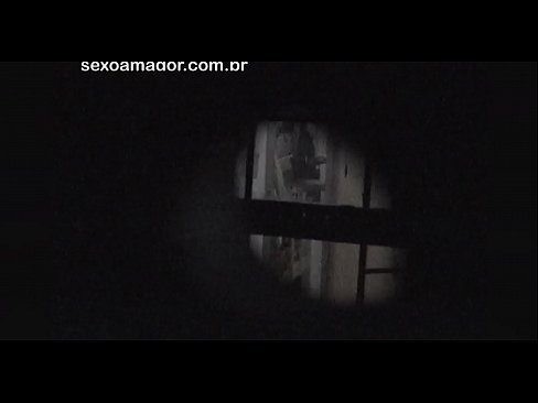 ❤️ Блонди ба таври махфӣ аз ҷониби як сайёҳи ҳамсоя, ки паси хиштҳои холӣ пинҳон шудааст, сабт мешавад Суперпорно дар tg.myinvest.top ️❤